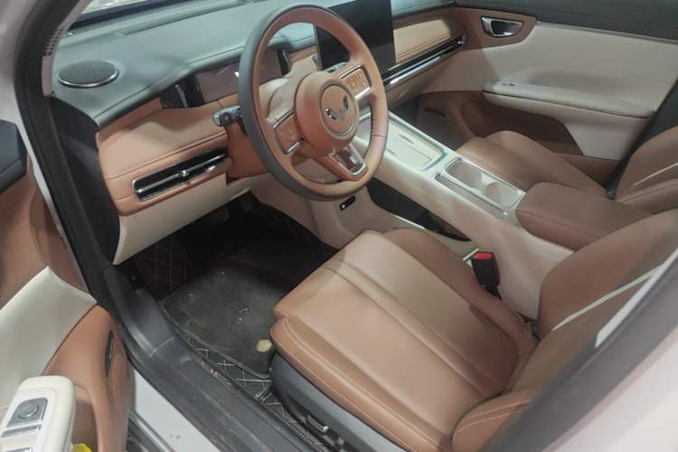 Used Wuling Bingo S 2025 Model 430km Flagship Edition Left Front Seat