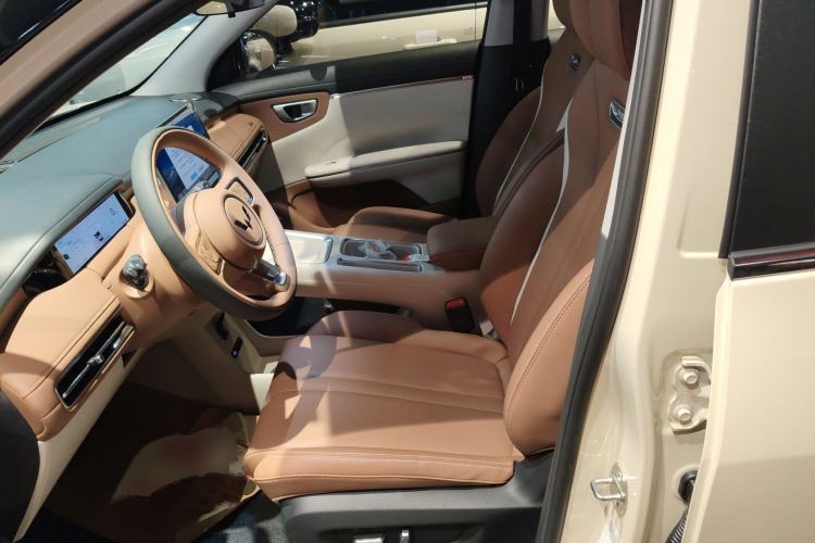 Used Wuling Bingo S 2025 Model 325km Flagship Edition Left Front Seat