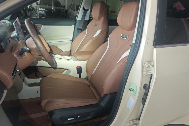 Used Wuling Bingo S 2025 Model 325km Flagship Edition Left Front Seat