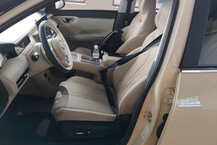 Used Wuling Bingo S 2025 Model 325km Flagship Edition Left Front Seat