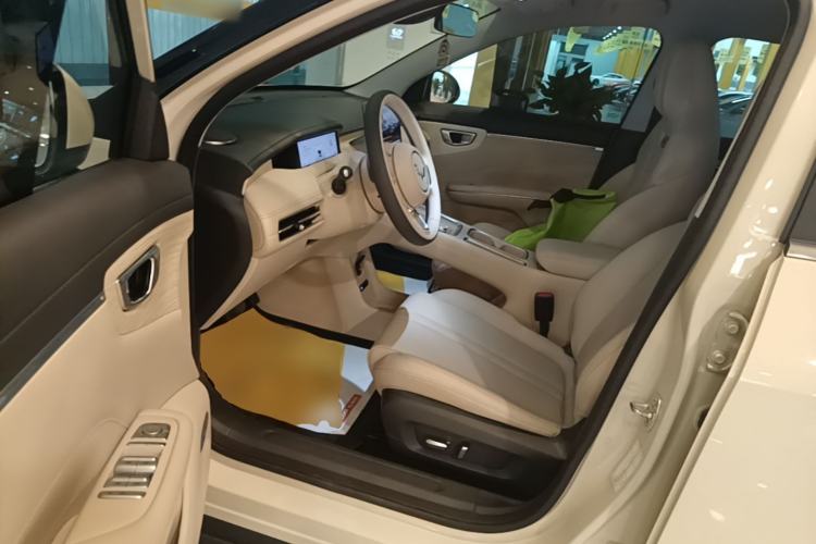 Used Wuling Bingo S 2025 Model 430km Flagship Edition Left Front Seat