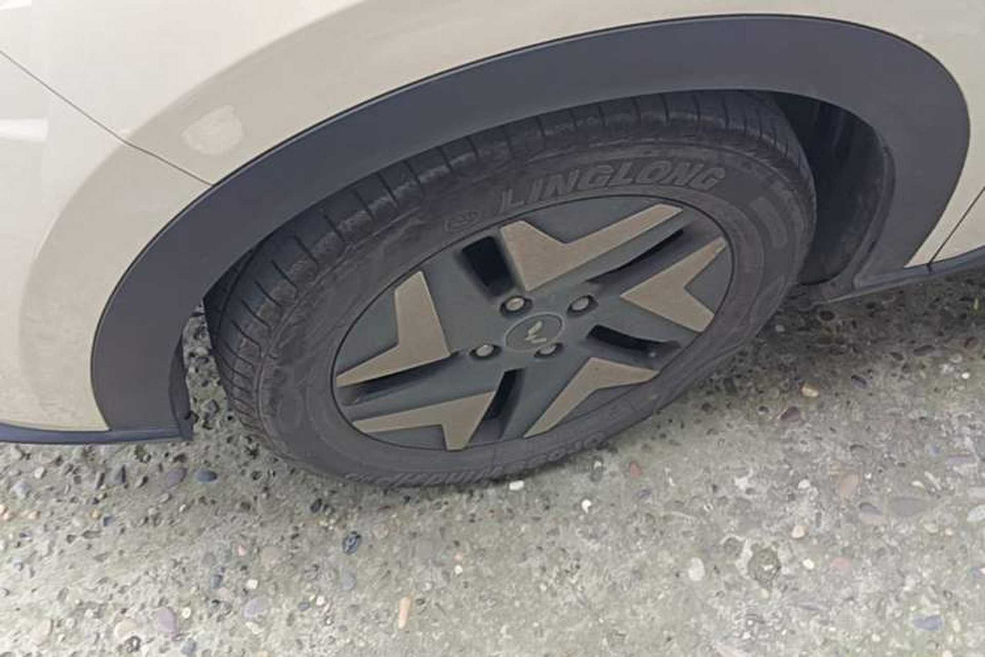 Used Wuling Bingo S 2025 Model 325km Flagship Edition Left Front Wheel Hub