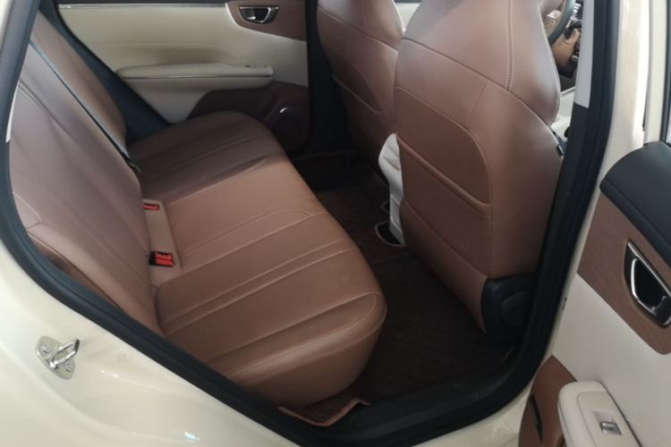 Used Wuling Bingo S 2025 Model 430km Deluxe Edition Left Rear Seat