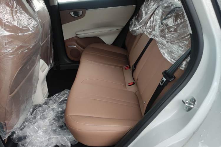 Used Wuling Bingo S 2025 Model 430km Deluxe Edition Left Rear Seat