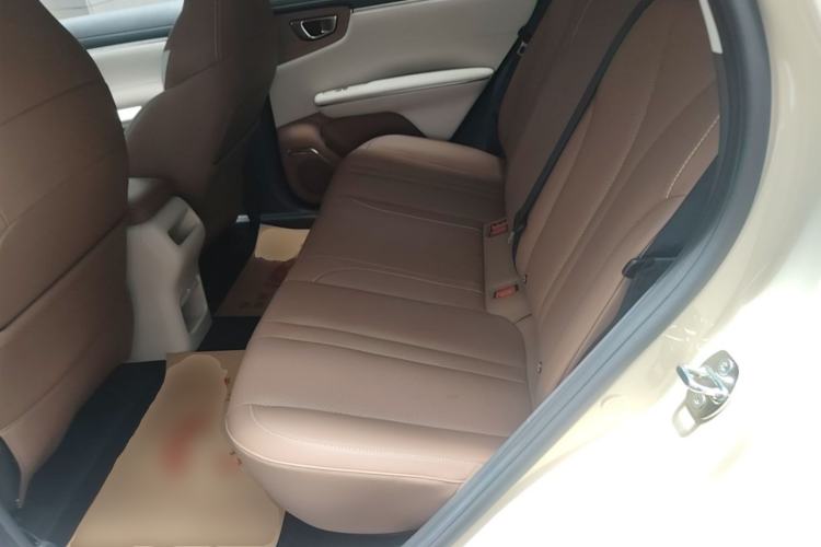 Used Wuling Bingo S 2025 Model 430km Flagship Edition Left Rear Seat