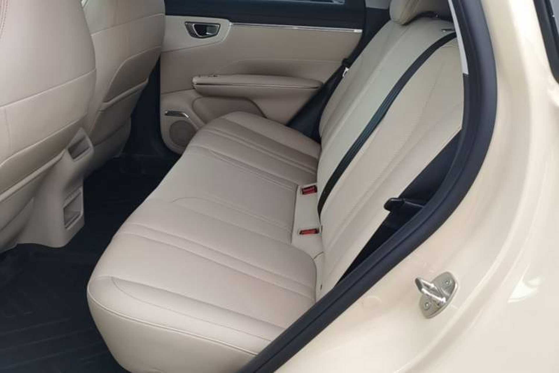 Used Wuling Bingo S 2025 Model 325km Flagship Edition Left Rear Seat