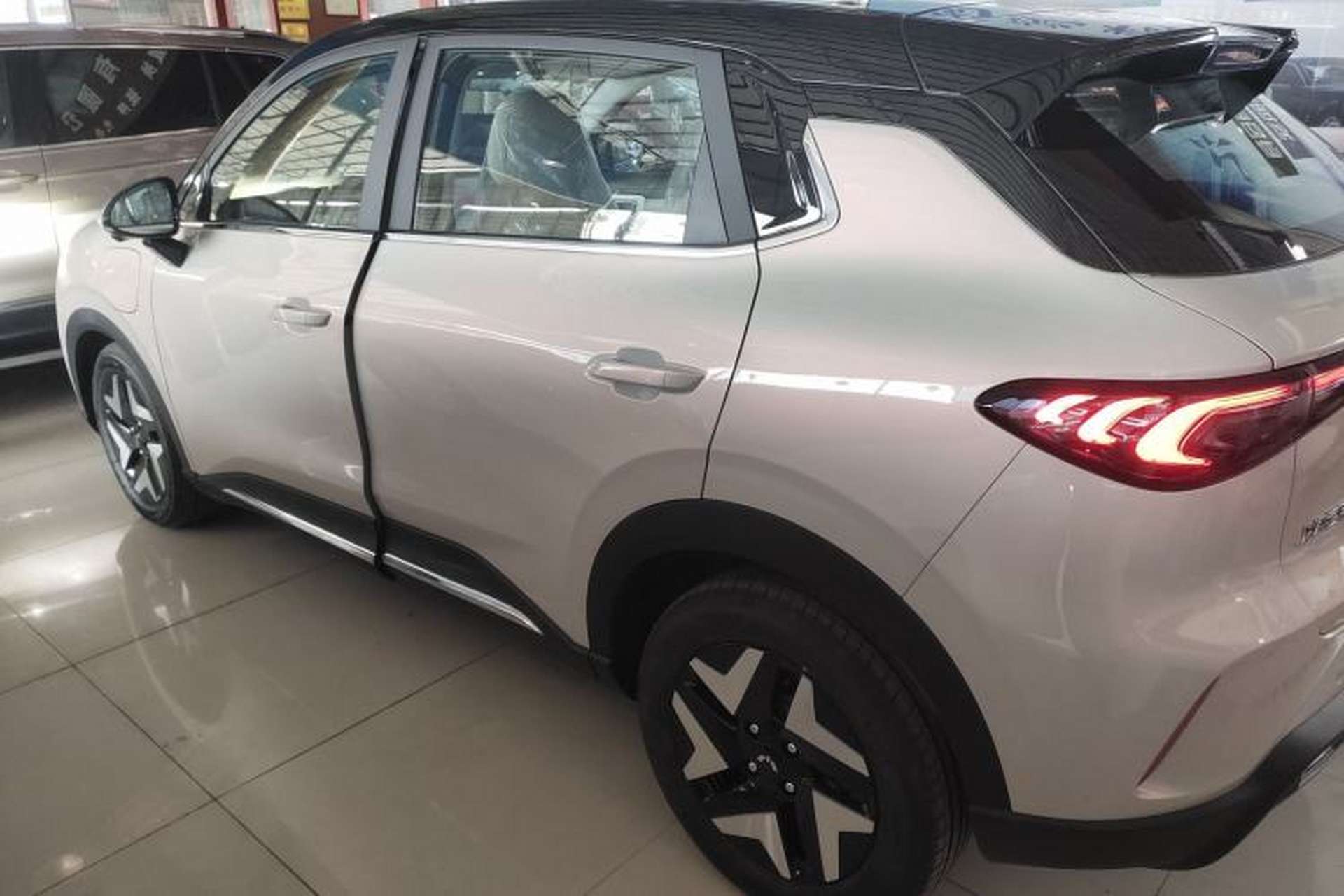 Used Wuling Bingo S 2025 Model 430km Flagship Edition Left Side
