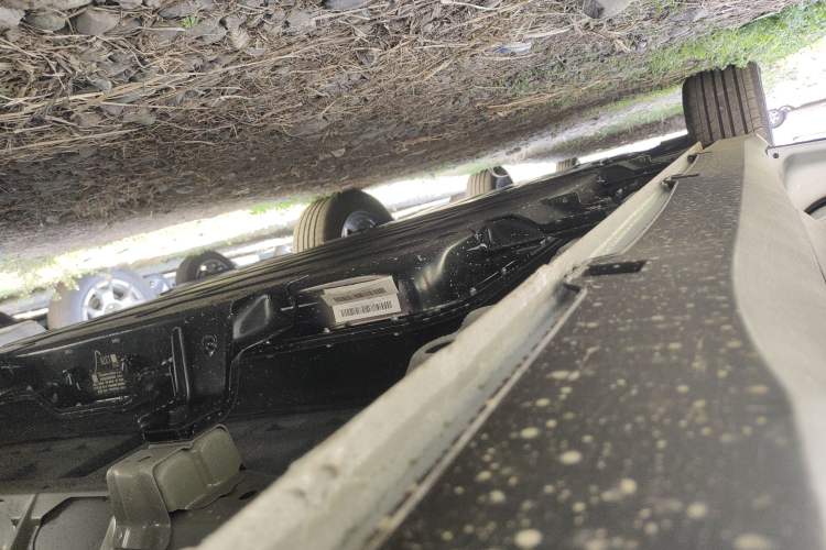 Used Wuling Bingo S 2025 Model 325km Flagship Edition Left Side Sill
