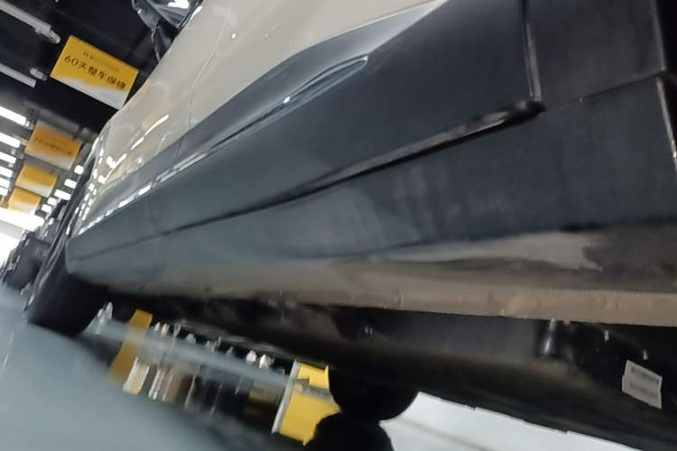 Used Wuling Bingo S 2025 Model 430km Flagship Edition Left Side Sill