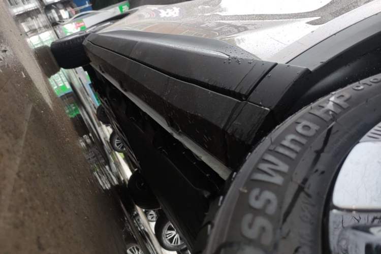 Used Wuling Bingo S 2025 Model 430km Deluxe Edition Left Side Sill
