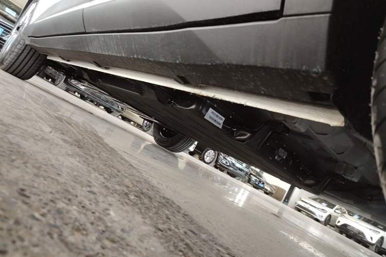Used Wuling Bingo S 2025 Model 325km Deluxe Edition Left Side Sill
