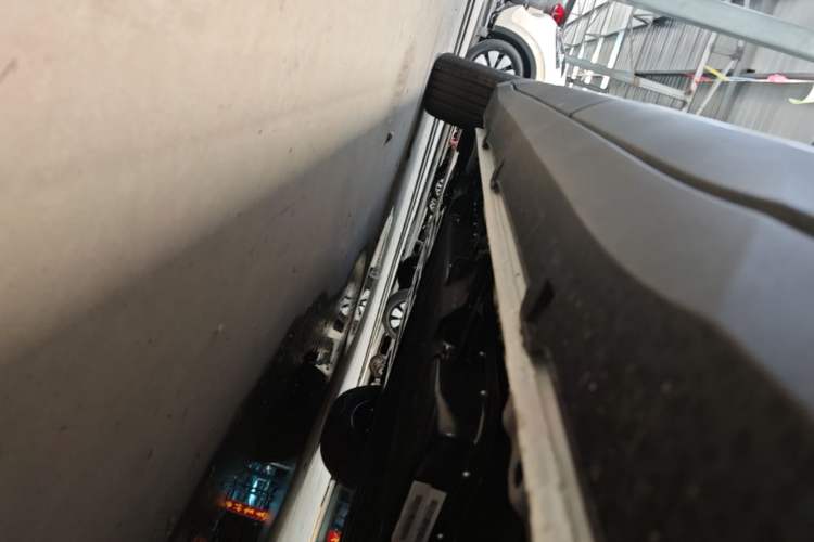 Used Wuling Bingo S 2025 Model 325km Deluxe Edition Left Side Sill