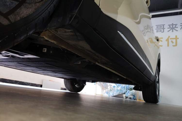 Used Wuling Bingo S 2025 Model 325km Flagship Edition Left Side Sill