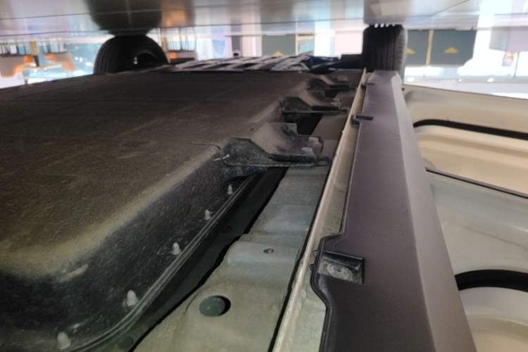 Used Wuling Bingo S 2025 Model 430km Flagship Edition Left Side Sill