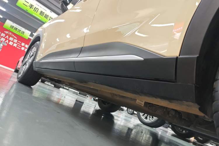 Used Wuling Bingo S 2025 Model 325km Deluxe Edition Left Side Sill