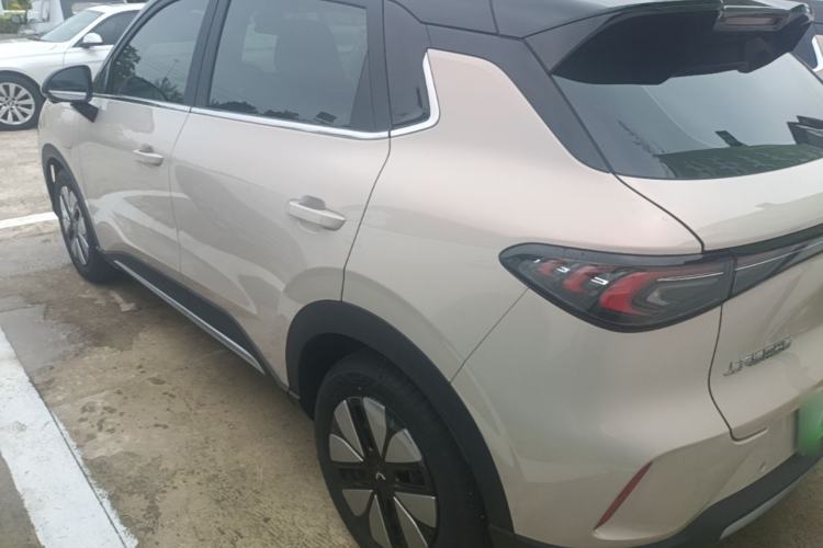 Used Wuling Bingo S 2025 Model 325km Deluxe Edition Rear Left 45 Deg