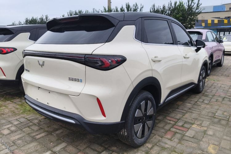 Used Wuling Bingo S 2025 Model 325km Deluxe Edition Rear Right 45 Deg