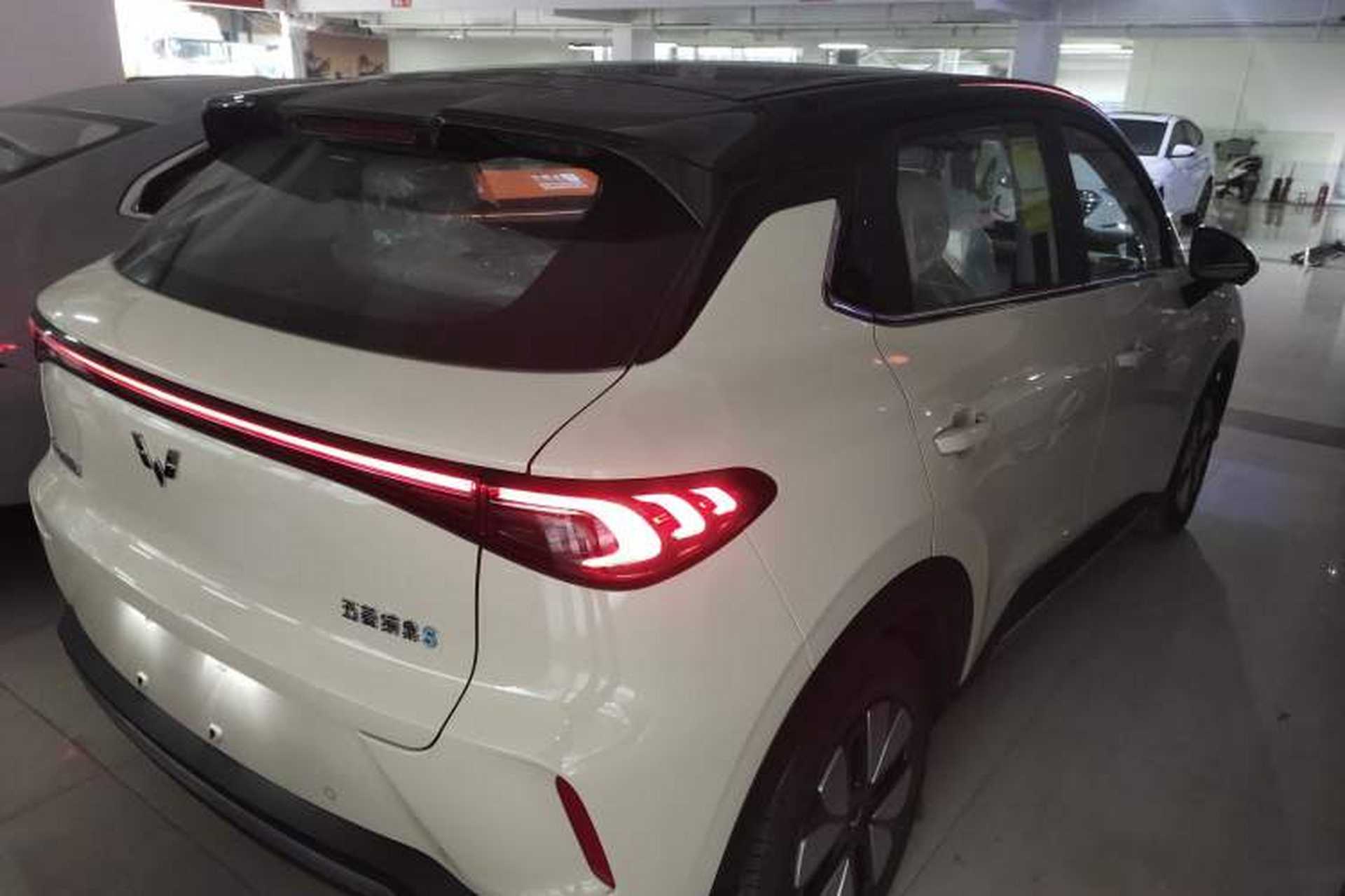 Used Wuling Bingo S 2025 Model 430km Deluxe Edition Rear Right 45 Deg