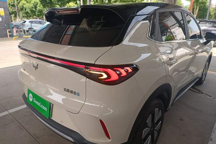 Used Wuling Bingo S 2025 Model 325km Deluxe Edition Rear Right 45 Deg