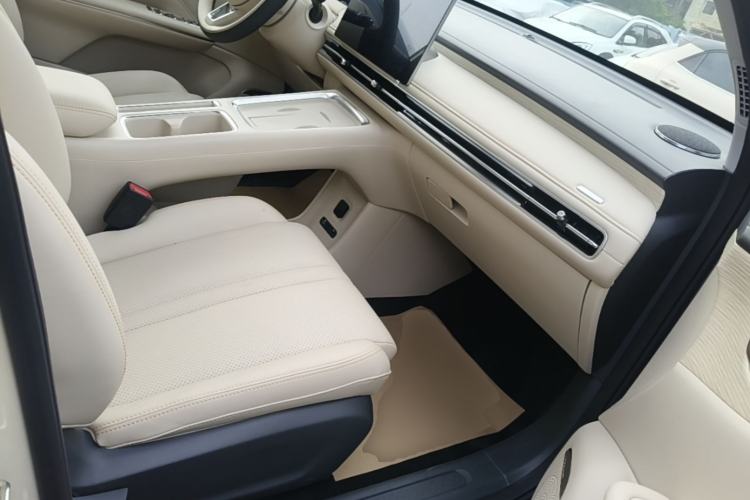 Used Wuling Bingo S 2025 Model 430km Flagship Edition Right Front Seat