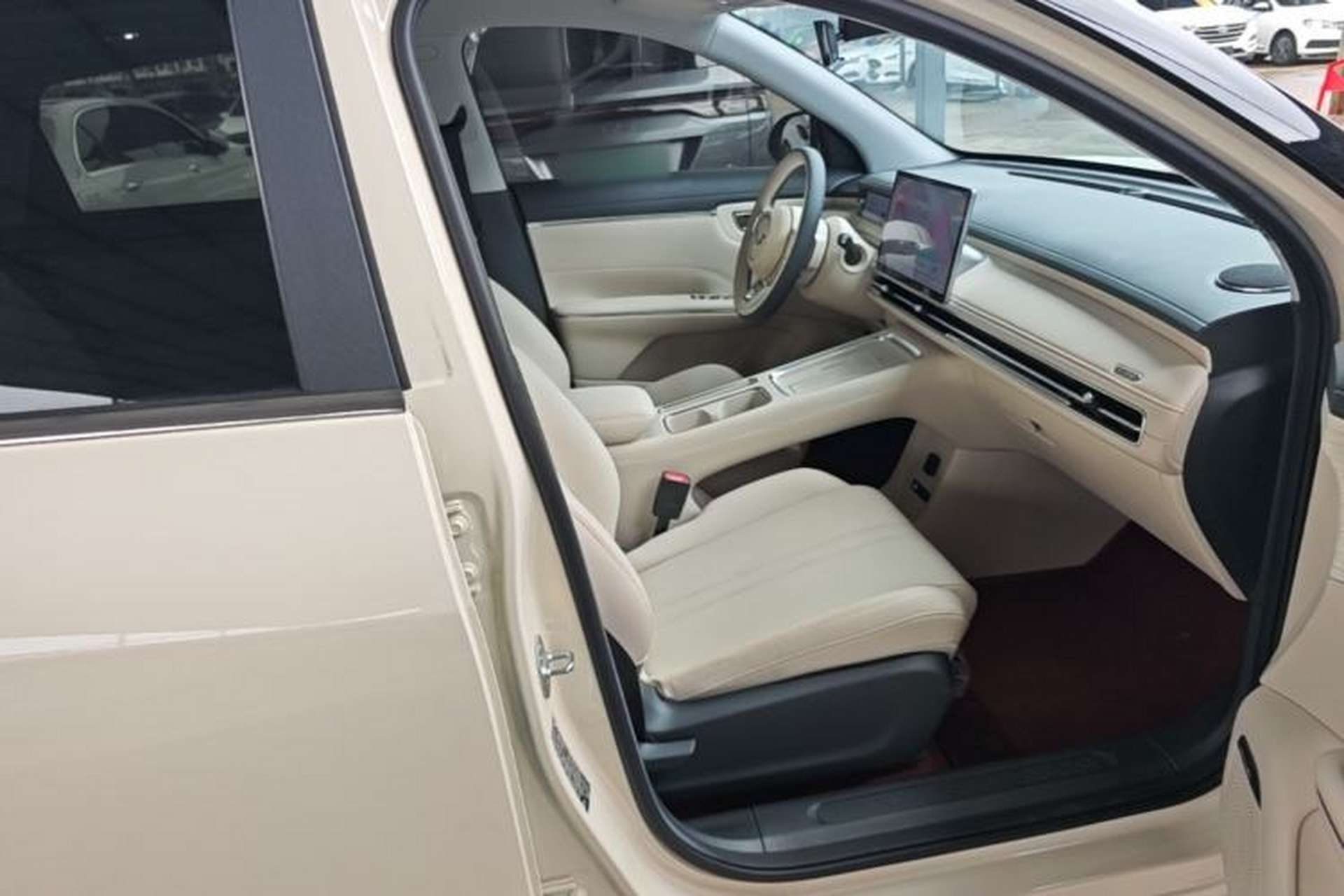 Used Wuling Bingo S 2025 Model 430km Flagship Edition Right Front Seat
