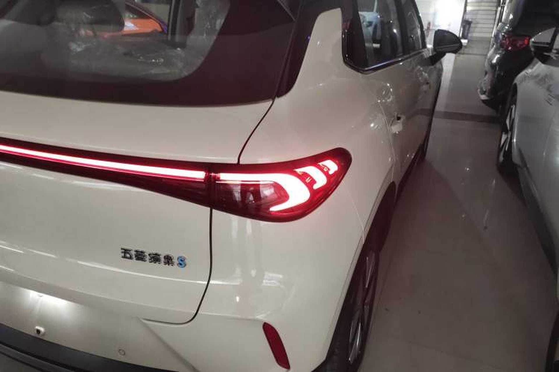 Used Wuling Bingo S 2025 Model 430km Deluxe Edition Right Rear Taillight