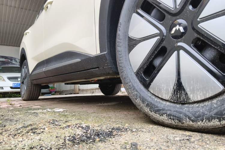 Used Wuling Bingo S 2025 Model 325km Deluxe Edition Right Side Sill
