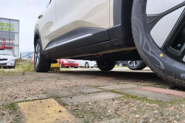 Used Wuling Bingo S 2025 Model 325km Deluxe Edition Right Side Sill