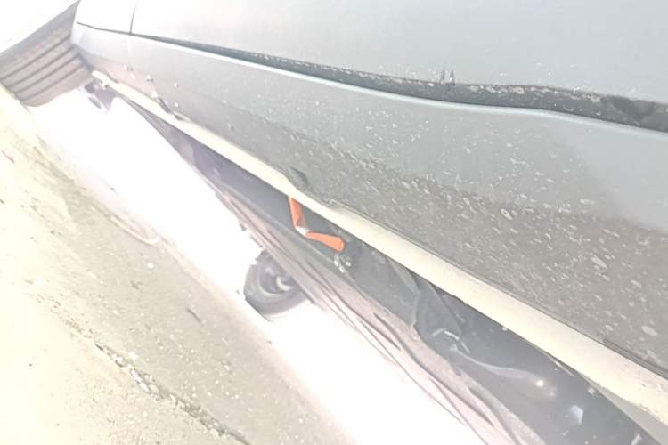 Used Wuling Bingo S 2025 Model 325km Deluxe Edition Right Side Sill