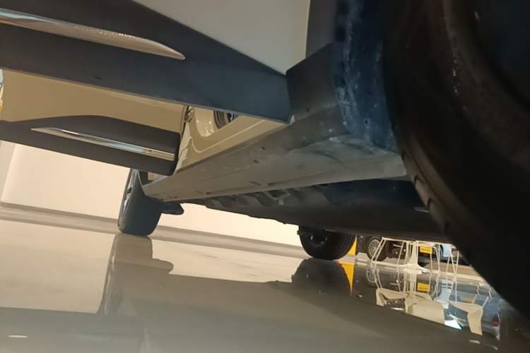 Used Wuling Bingo S 2025 Model 430km Flagship Edition Right Side Sill