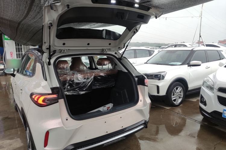 Used Wuling Bingo S 2025 Model 430km Deluxe Edition Trunk