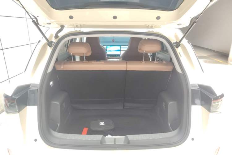 Used Wuling Bingo S 2025 Model 430km Flagship Edition Trunk