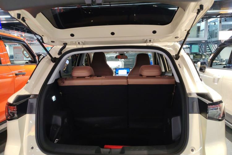 Used Wuling Bingo S 2025 Model 325km Flagship Edition Trunk