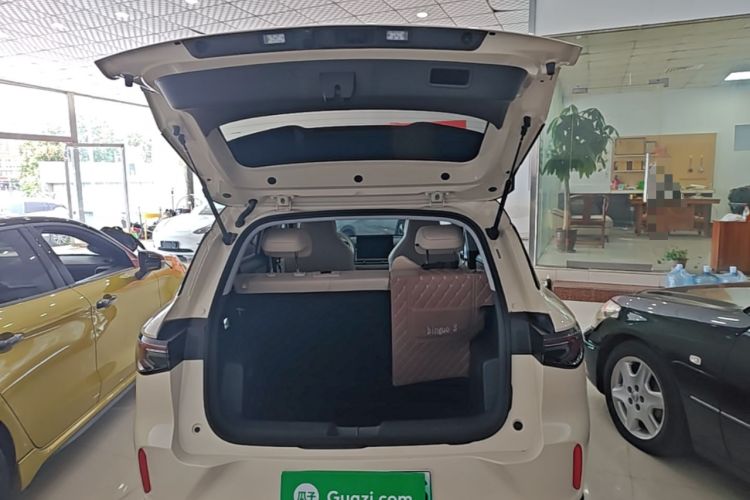 Used Wuling Bingo S 2025 Model 325km Flagship Edition Trunk