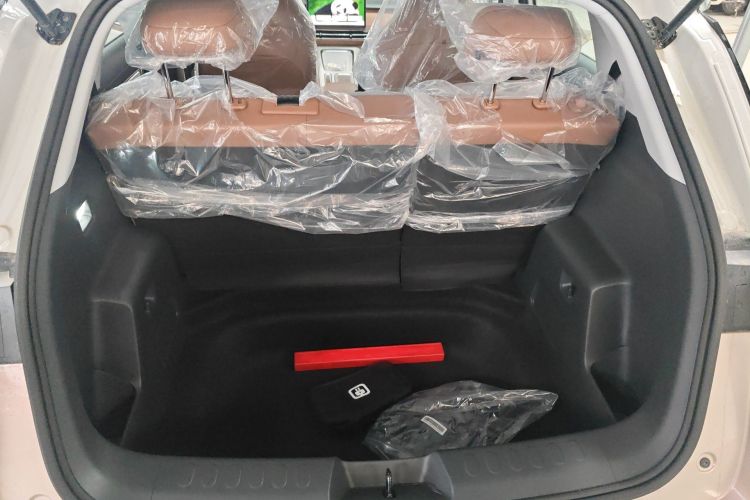 Used Wuling Bingo S 2025 Model 325km Deluxe Edition Trunk
