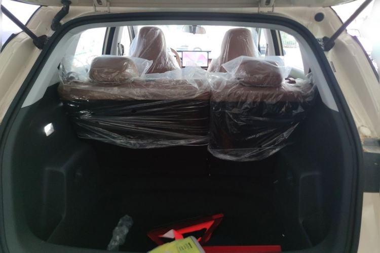 Used Wuling Bingo S 2025 Model 325km Deluxe Edition Trunk