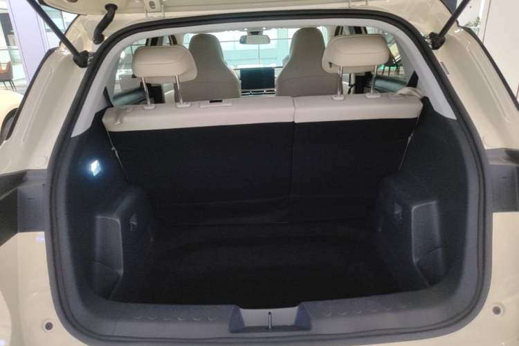 Used Wuling Bingo S 2025 Model 430km Flagship Edition Trunk