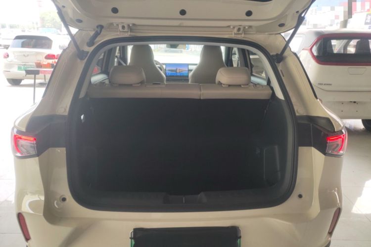 Used Wuling Bingo S 2025 Model 325km Flagship Edition Trunk