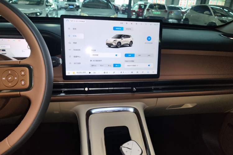 Used Wuling Bingo S 2025 Model 325km Deluxe Edition Audio And AC Panel