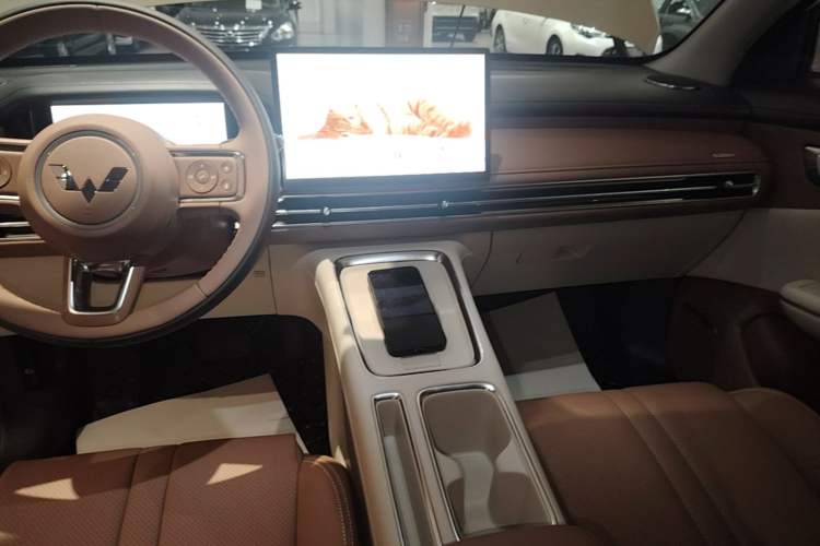 Used Wuling Bingo S 2025 Model 325km Deluxe Edition Audio And AC Panel