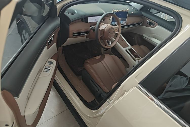 Used Wuling Bingo S 2025 Model 325km Deluxe Edition Driver Seat