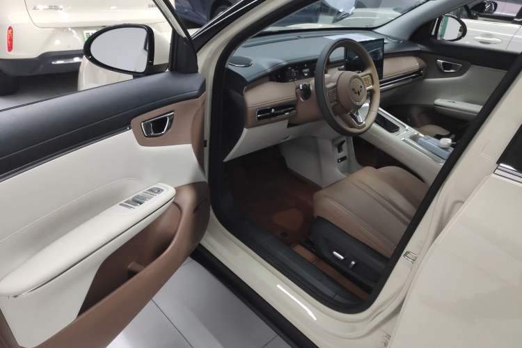 Used Wuling Bingo S 2025 Model 430km Flagship Edition Driver Seat