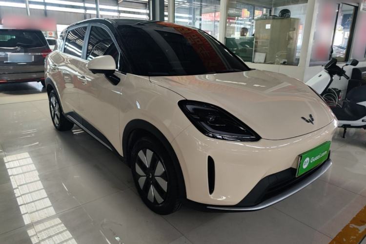 Used Wuling Bingo S 2025 Model 325km Deluxe Edition Front Right 45 Deg