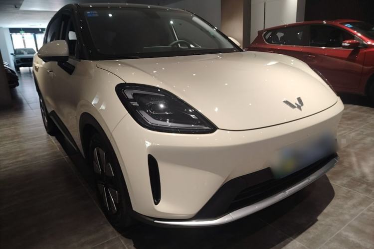 Used Wuling Bingo S 2025 Model 325km Deluxe Edition Front Right 45 Deg