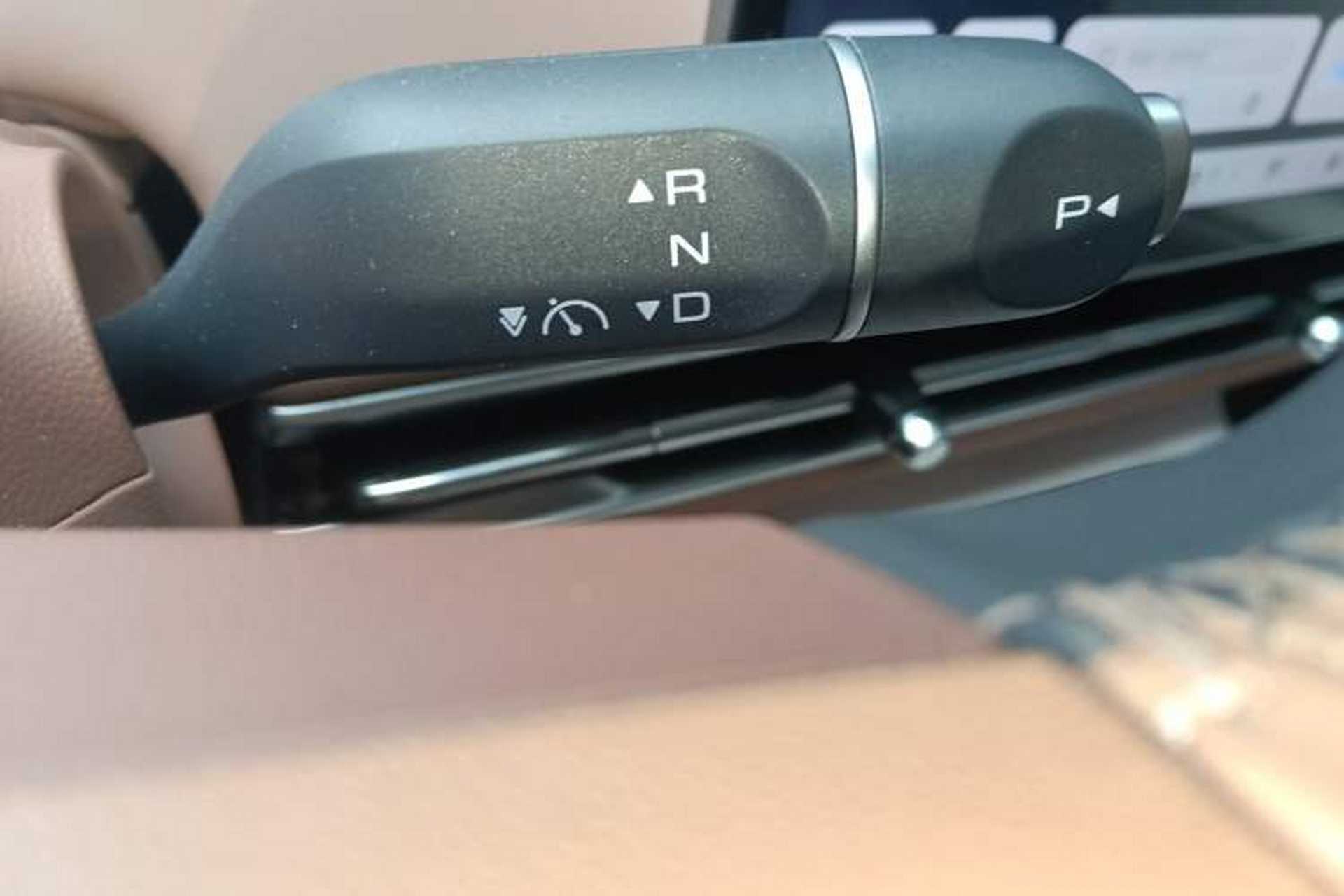 Used Wuling Bingo S 2025 Model 325km Deluxe Edition Gear Lever