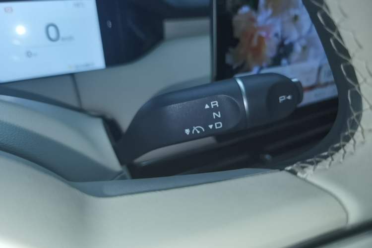 Used Wuling Bingo S 2025 Model 430km Flagship Edition Gear Lever