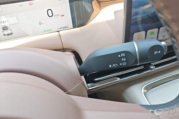 Used Wuling Bingo S 2025 Model 430km Flagship Edition Gear Lever