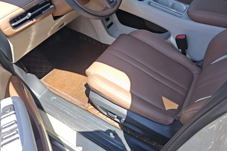 Used Wuling Bingo S 2025 Model 430km Flagship Edition Left Front Seat