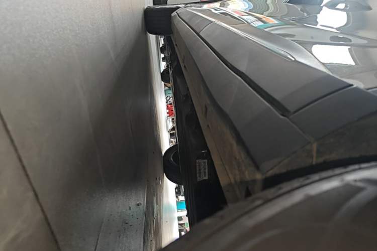 Used Wuling Bingo S 2025 Model 325km Deluxe Edition Left Side Sill