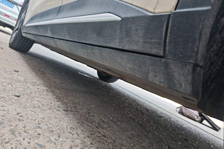 Used Wuling Bingo S 2025 Model 430km Flagship Edition Left Side Sill